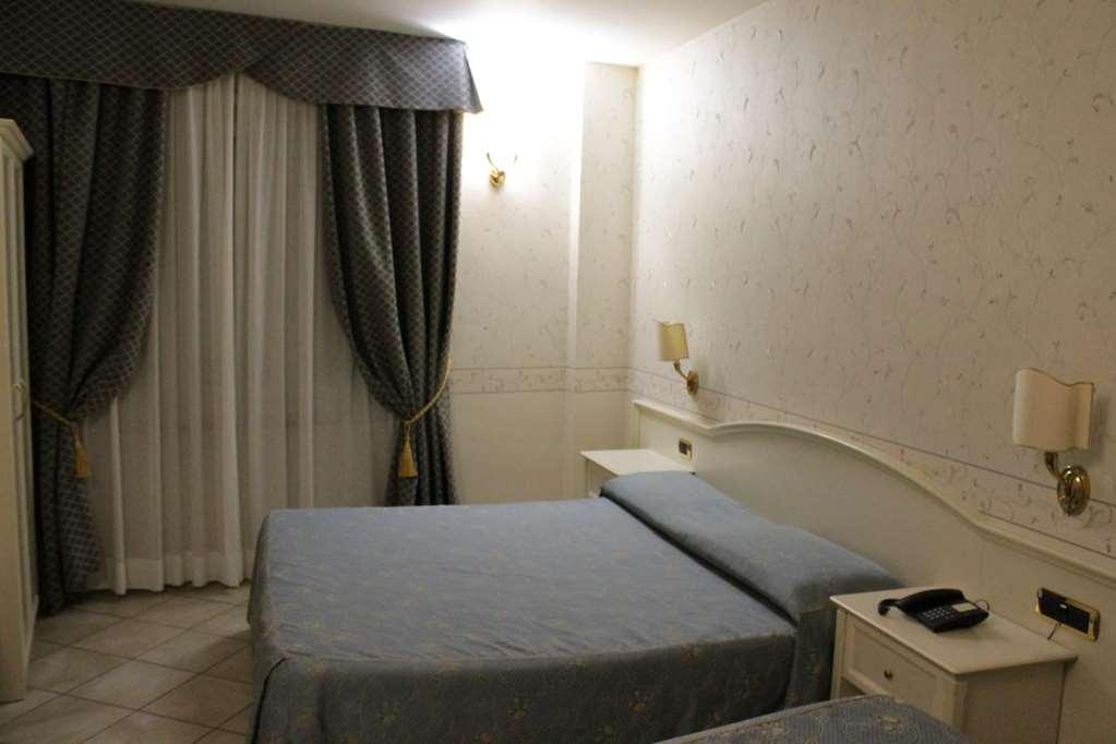 Hotel La Noce Chivasso Chambre photo