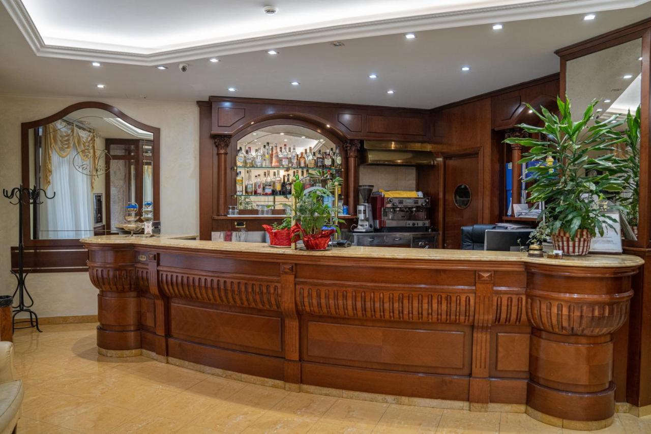 Hotel La Noce Chivasso Extérieur photo