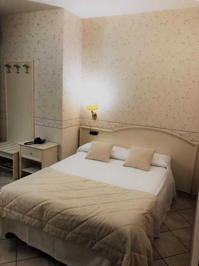 Hotel La Noce Chivasso Extérieur photo