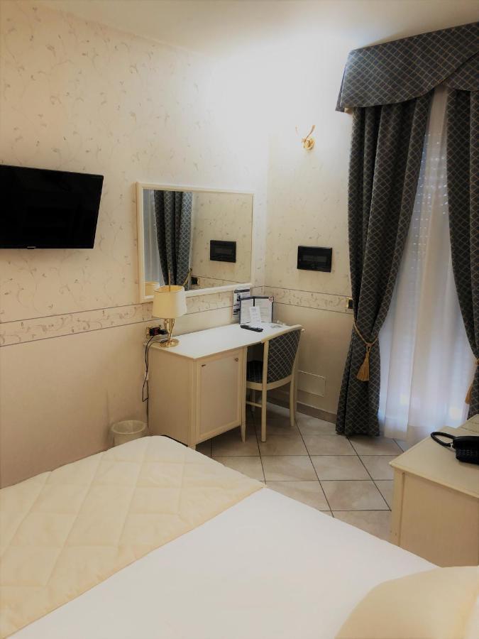 Hotel La Noce Chivasso Extérieur photo