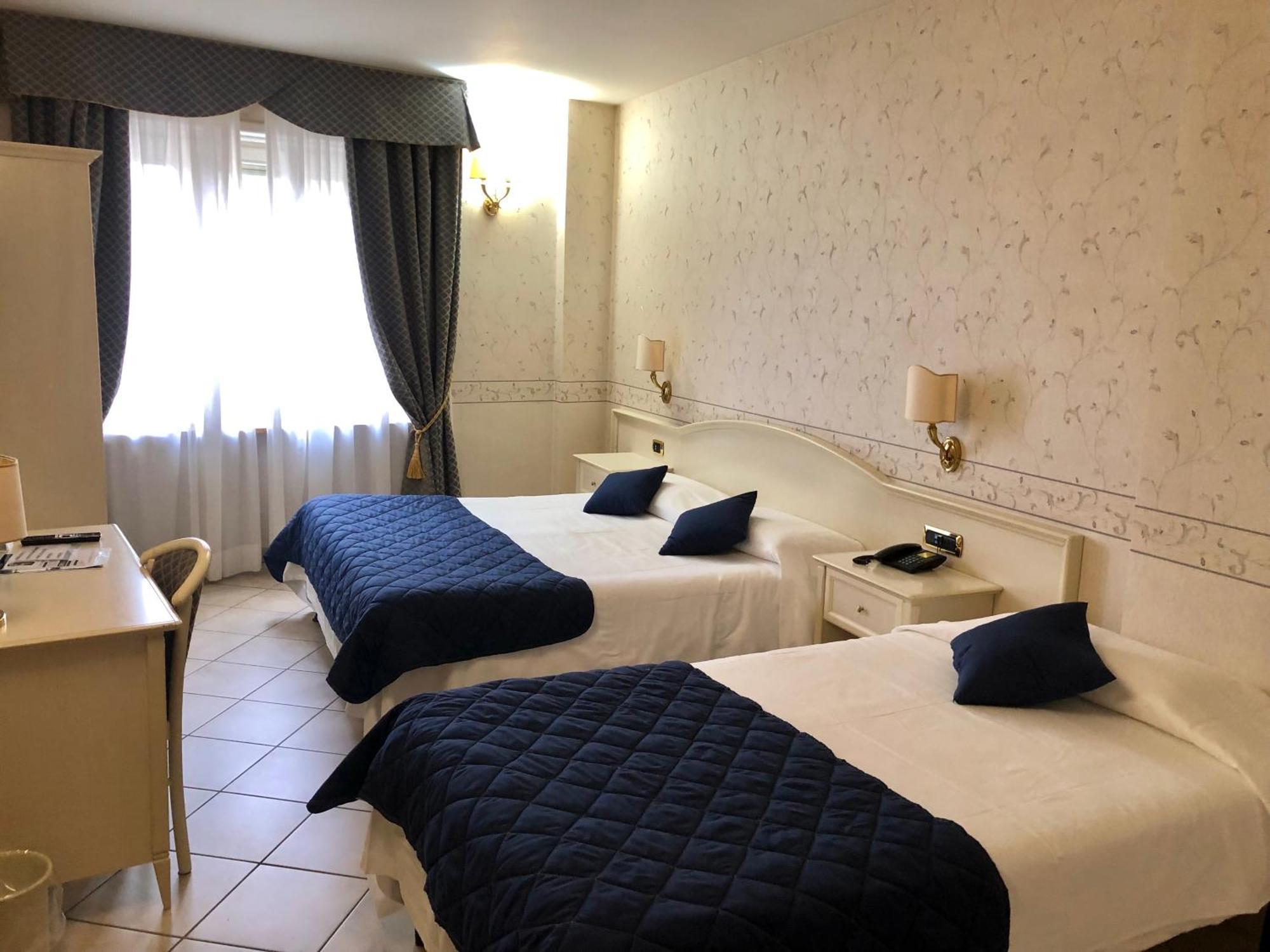 Hotel La Noce Chivasso Extérieur photo